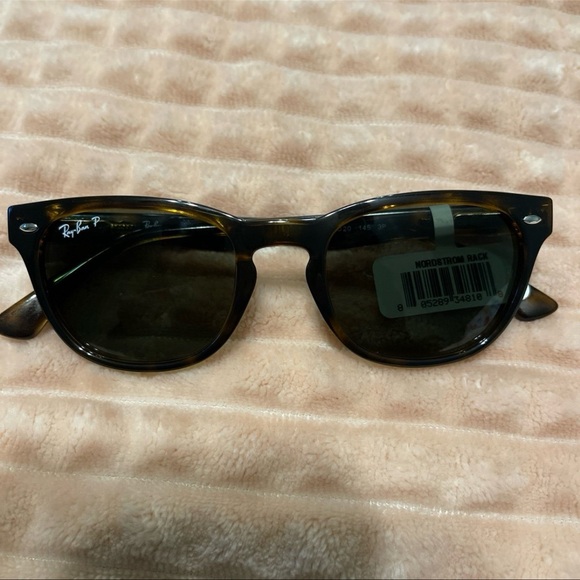 ❌SOLD❌Ray ban polarized sunglasses RB4140 - Picture 4 of 7